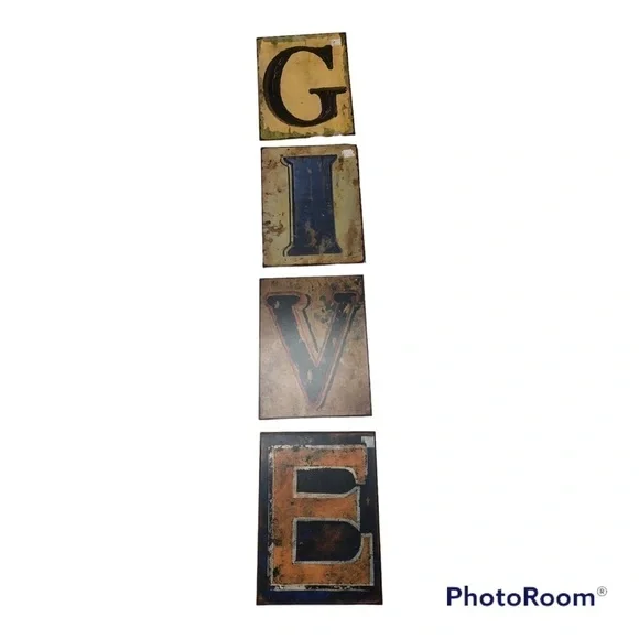 RUSTIC METAL LETTER SIGNS - Picture 1 of 3